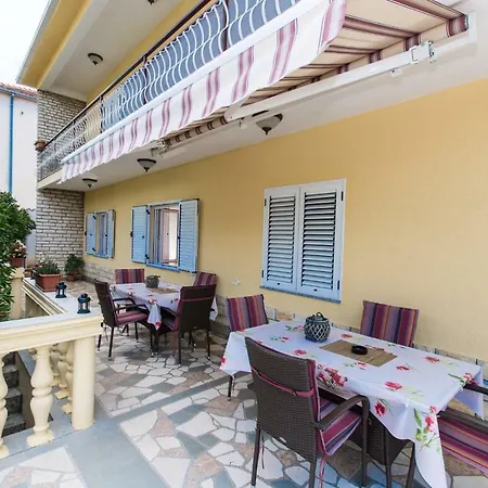 Apartment Maja