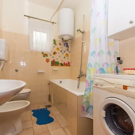 Apartment Maja *
